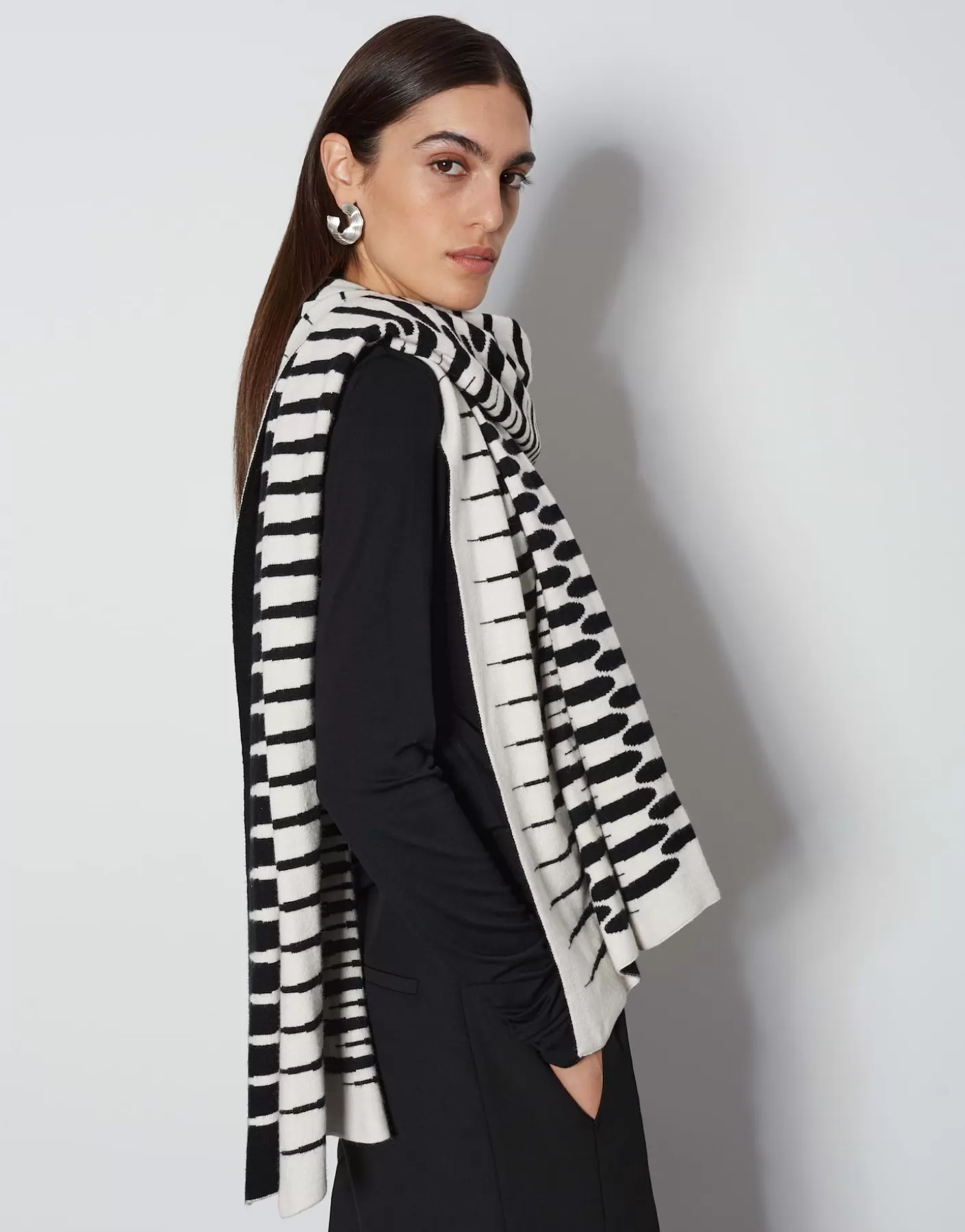 Accessoires<OPUS Commander Foulard Belotta Scarf Noir En Ligne black
