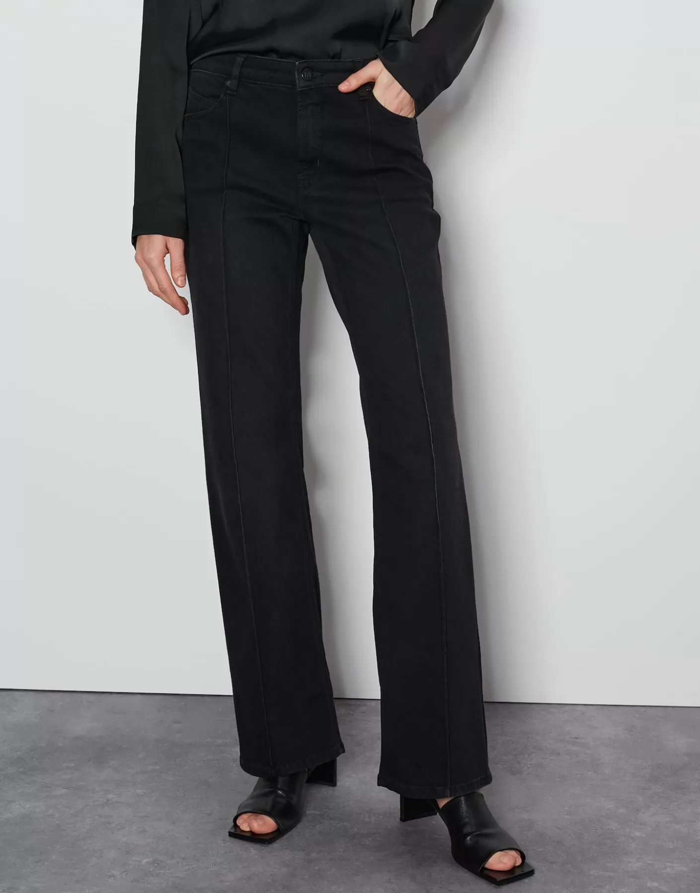 Jeans<OPUS Commander Jean Long évasé Carie Line Noir En Ligne dusty black