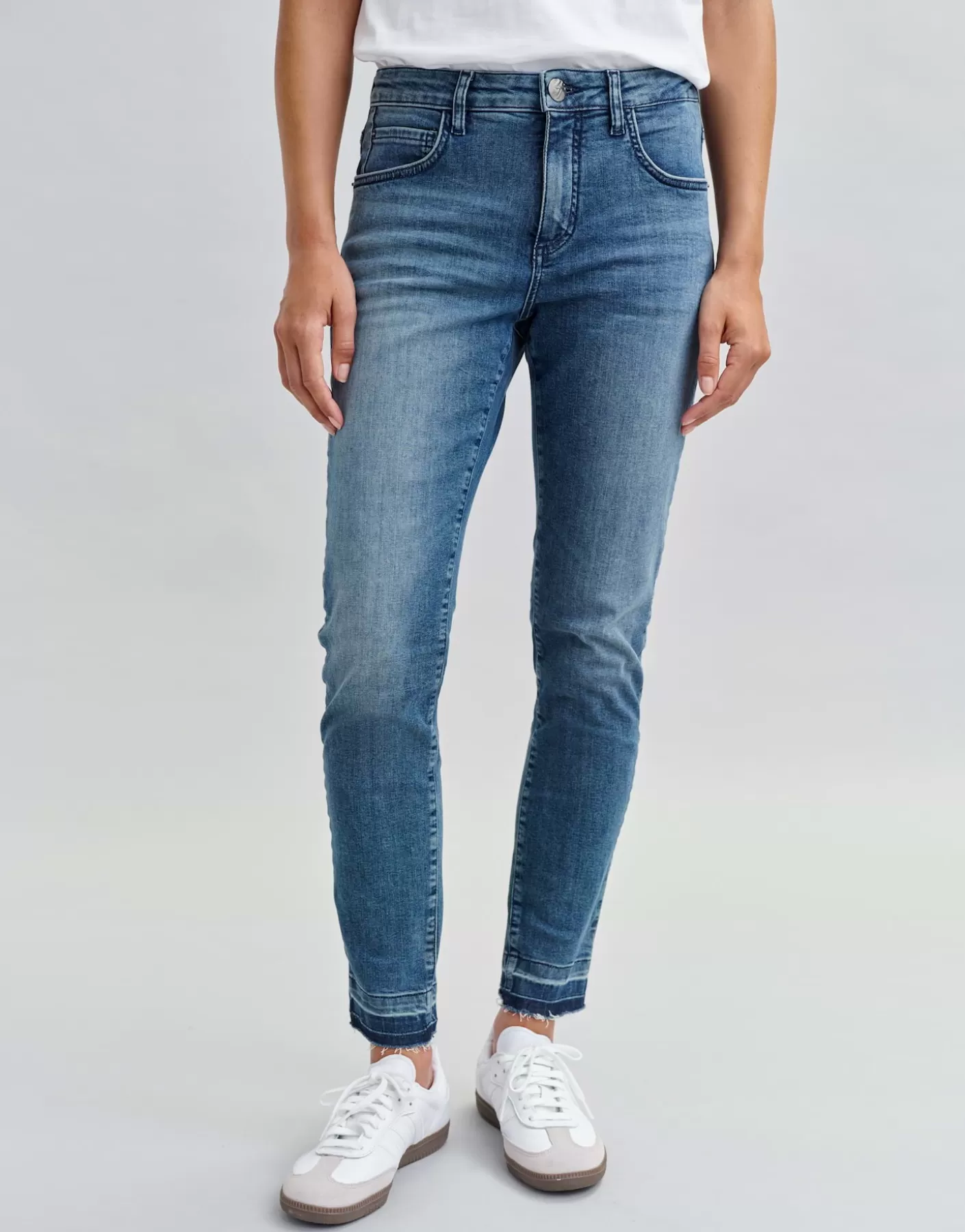 Jeans<OPUS Commander Jeans Slim Evita Urban Bleu En Ligne sky blue black