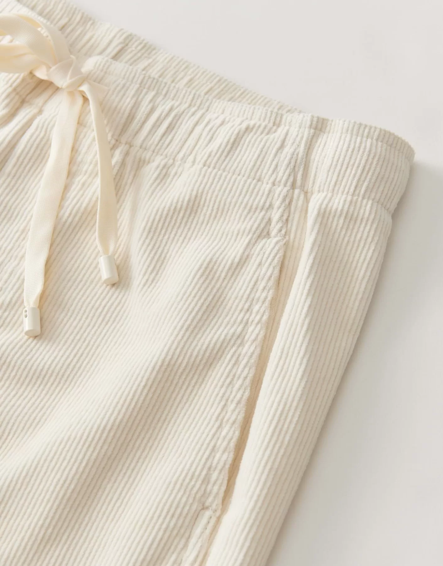 Pantalons | Meilleures Ventes<OPUS Commander Pantalon En Velours Côtelé Mileni Track Blanc En Ligne soft cream