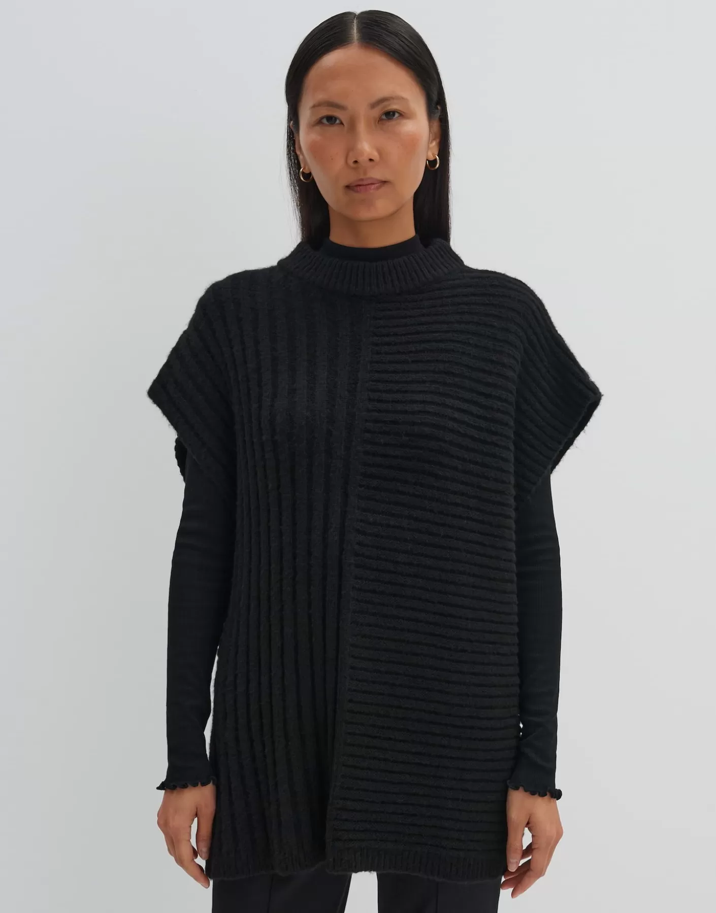 Accessoires<OPUS Commander Poncho Belony Cape Noir En Ligne black