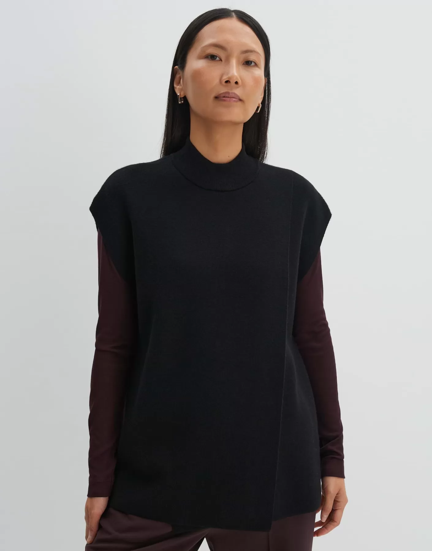 Accessoires<OPUS Commander Poncho Bjanne Cape Noir En Ligne black